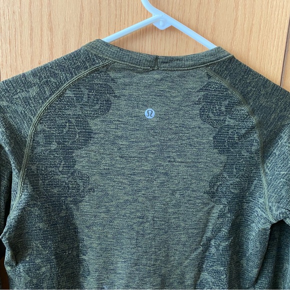 Lululemon long sleeve shirt, beautiful pattern of flowers. Olive green, like new - Picture 9 of 12